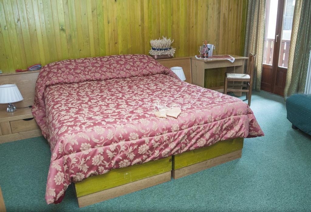 Hotel Vallee De Cogne Oda fotoğraf
